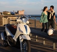 Vespa Lx 150 ie dan Piaggio Beverly 125 Hadir di Jakarta