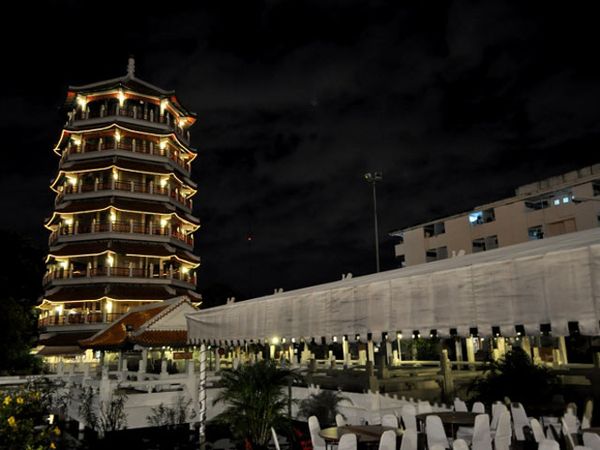 Restoran Terbesar di Dunia
