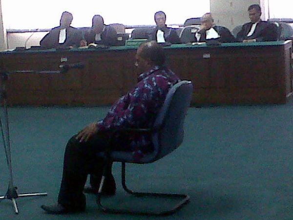 Bupati Boven Digoel Divonis 4,5 Tahun Penjara 