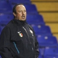 Hodgson Diserang Benitez