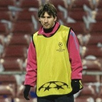 Misi Menggusur Messi