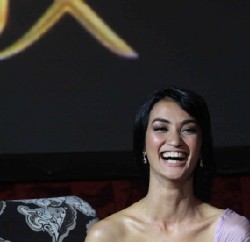 Gantikan Luna Maya, Atiqah Harus Jaga Tingkah Laku