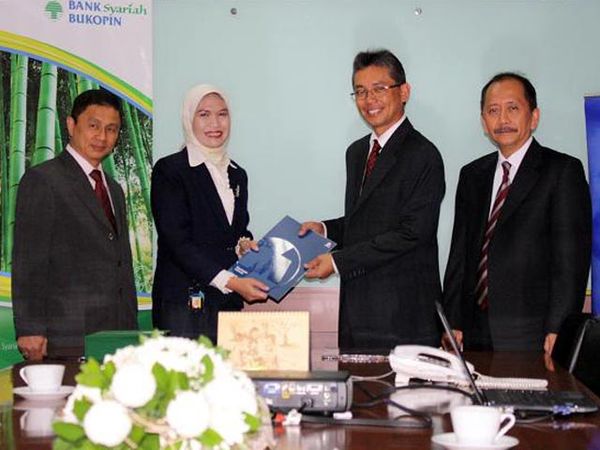 Kerjasama Syariah Bukopin-Mega Capital