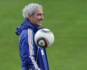 Domenech Tuntut Kompensasi Rp 36 M
