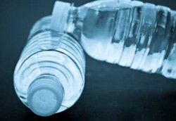 Lab Uji YLKI dalam Kasus Bakteri Air Minum Kemasan Belum Terakreditasi