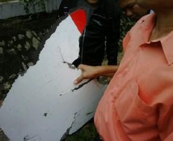 4 Rumah di Batam Center Rusak Terkena Serpihan Pesawat Qantas