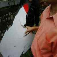 Serpihan Qantas Lukai Siswa SD & Guru di Batam, Atap Sekolah Jebol