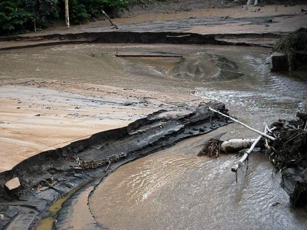 Sisa Lahar Dingin Merapi