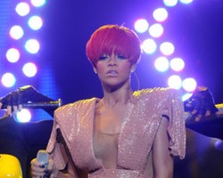 Parfum Rihanna Terinspirasi Dari Tato