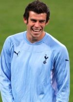 Bale Enjoy di White Hart Lane