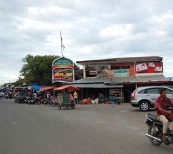 Pasar Tradisional LAMBARO