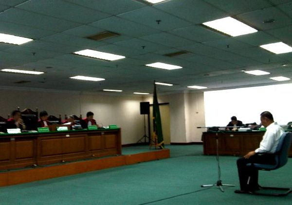 Bupati Brebes Divonis 2 Tahun Bui 