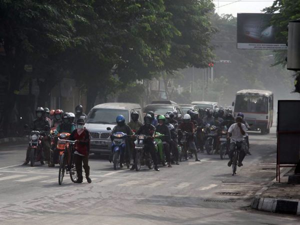 Yogya Diguyur Hujan Abu