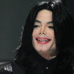 Album Baru Michael Jackson Rilis 14 Desember