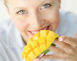 Cerahkan Kulit dengan Masker Mangga