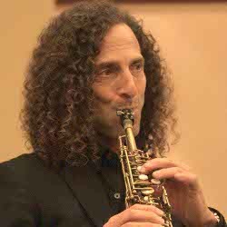 Saksofon & Rambut Keriting Abadi Kenny G