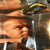 Ini Dia, Ponsel Anti Air Pertama di Dunia  