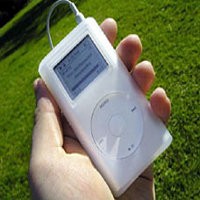 Mahasiswa Dipancing Belajar dengan iPod Gratis