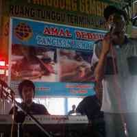 Komunitas Pengamen Jalanan Galang Bantuan Bencana