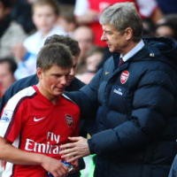 Duo Belanda Cuekin Wenger