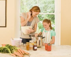 Habiskan Akhir Pekan Dengan Memasak Bersama Anak