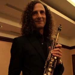 Konser Kenny G, Romantis Tapi Nggak Melankolis 