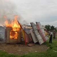 Dibuat Ajang Judi Merpati, Puluhan Bekupon Dibakar