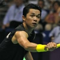 Taufik ke Semifinal, Hendra/Vita Out