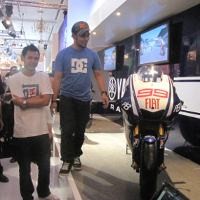 Motor Jorge Lorenzo Pukau Pengunjung Yamaha