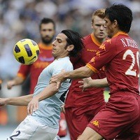 Dua Penalti Menangkan Roma 