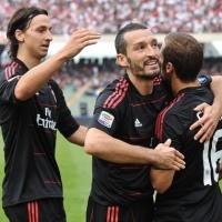 Tundukkan Bari, Milan Geser Inter