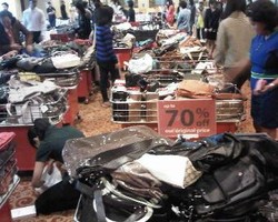 Brand Internasional Diskon 80% di Senayan City