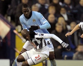 Balotelli Dua Gol, Lalu Dikartu Merah