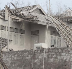 Kades Kepuharjo: Desa Saya Tinggal Setengah