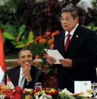 Obama: Bakso, Nasi Goreng, Emping, dan Kerupuk Semuanya Enak