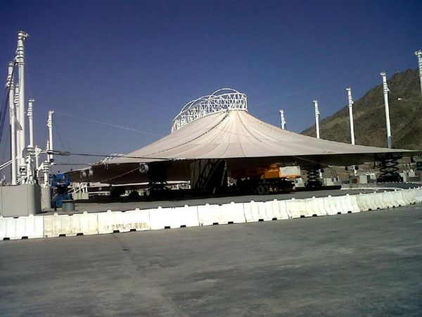 Payung Raksasa Naungi Jamarat Lantai 6