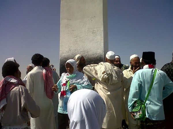 Berdoa di Jabal Rahmah