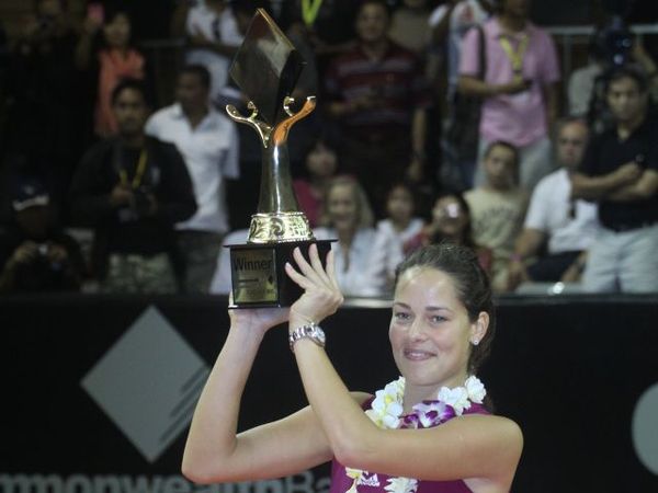 Ivanovic Menutup dengan Manis