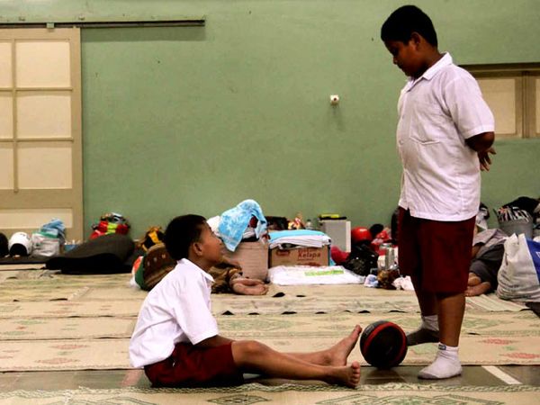 Pengungsi Merapi Tetap Sekolah