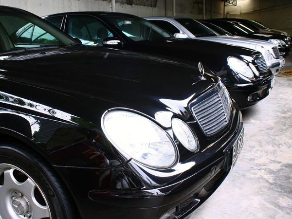 Mobil Mewah Harga Murah