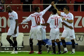 Sevilla Bekuk 10 Pemain Valencia