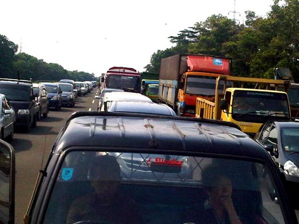 Tol Jagorawi Mengular