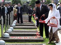 SBY Peringati Hari Pahlawan