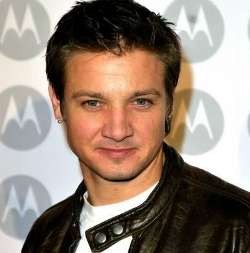 Jeremy Renner Siap Melarikan Diri dari New York