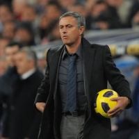 Seperti San Siro, Mourinho Minta Dukungan Fans