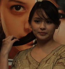 Joanna Alexandra Turunkan Berat Badan dengan Menyusui