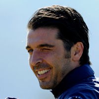 Buffon Takkan Ke Mana-mana