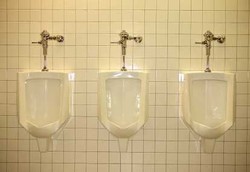 Cara Menahan Pipis Saat Kondisi Darurat