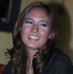 Nadine Chandrawinata Pindahkan Wakatobi ke Layar Lebar