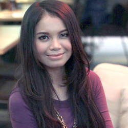 Rossa Tak Mau Pamer Pacar untuk Hindari Fitnah